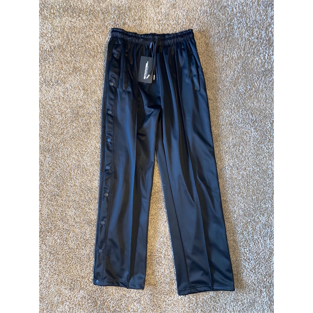 PRETTYLITTLETHING Button Up Joggers